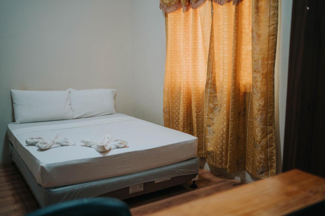 4K'S Pension House By Cocotel - Fully Vaccinated Staff Себу Экстерьер фото